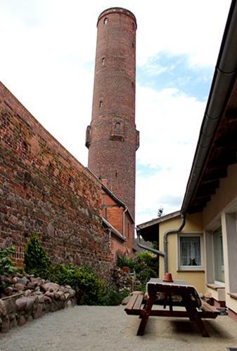 Pension Am Schrotturm Bed & Breakfast Tangermünde Buitenkant foto